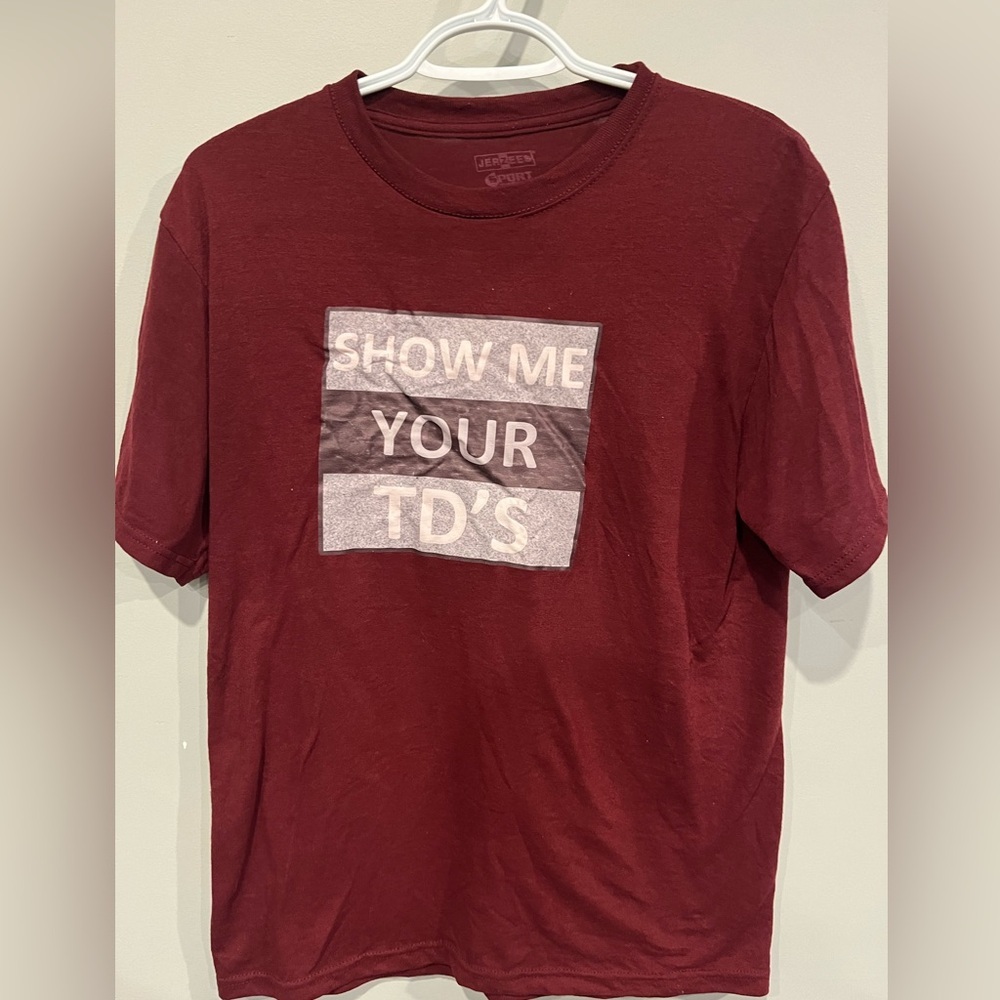 6/$20 as is men’s med shirt